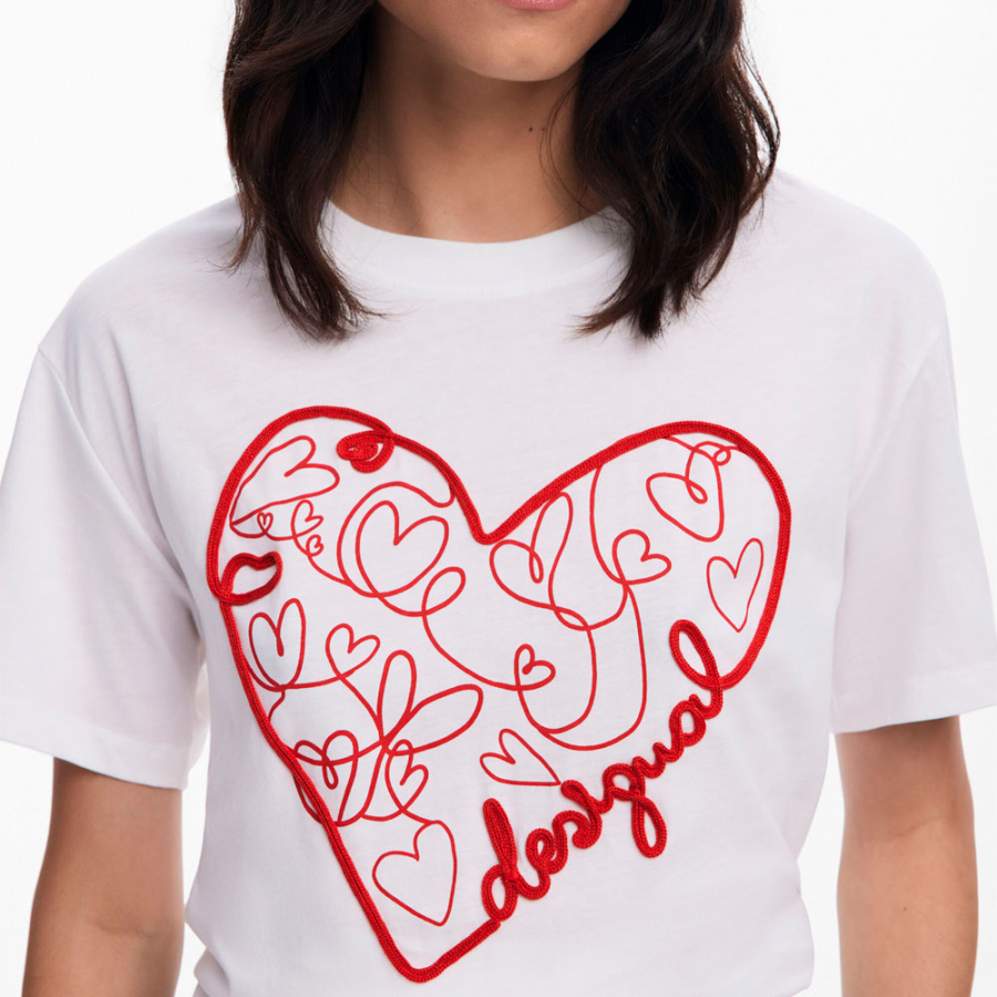 camiseta-com-estampa-de-coracao camiseta-com-estampa-de-coracao