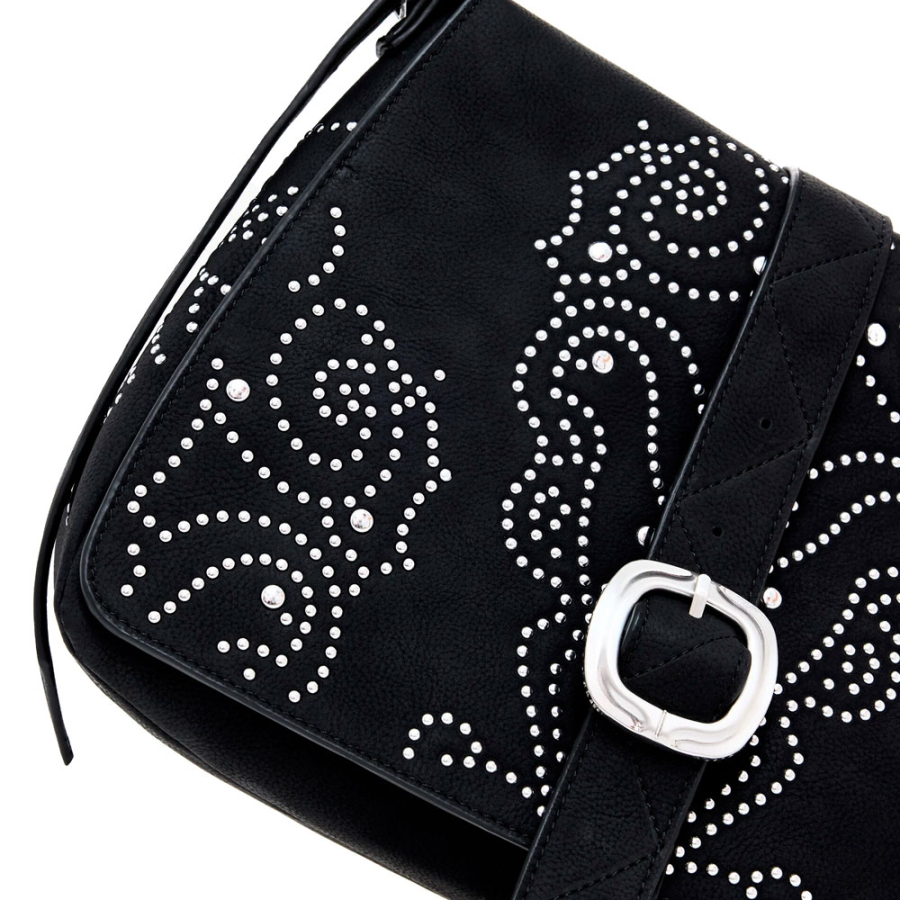 piccola-borsa-a-tracolla-effetto-pelle-borchiata piccola-borsa-a-tracolla-effetto-pelle-borchiata