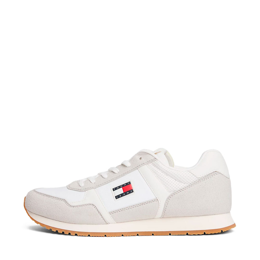 zapatillas-con-mezcla-de-texturas