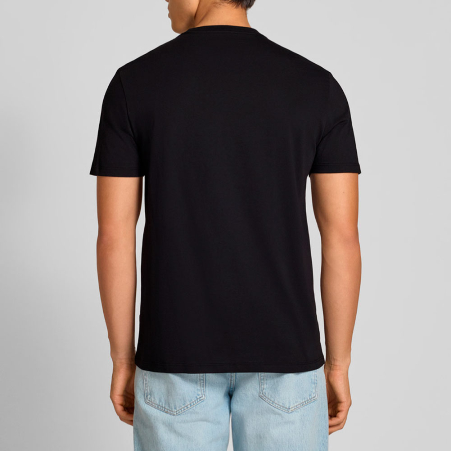 t-shirt-mit-grossem-logo t-shirt-mit-grossem-logo
