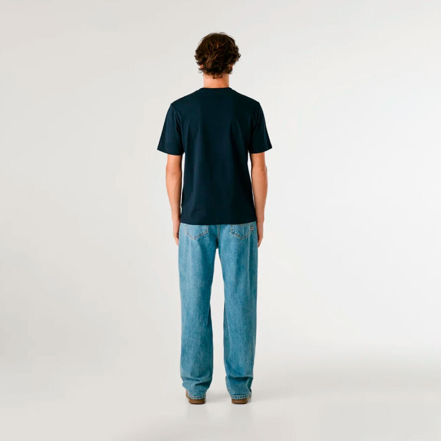 t-shirt-mit-normaler-passform-und-gesticktem-logo t-shirt-mit-normaler-passform-und-gesticktem-logo