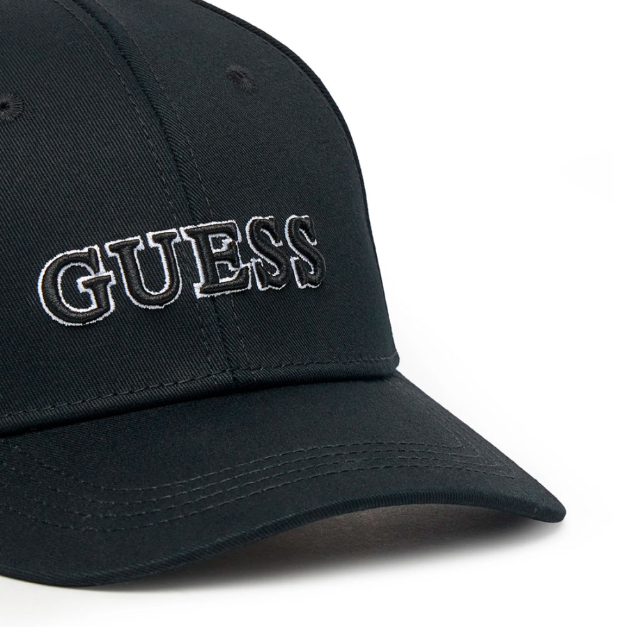 gorra-con-visera-y-logo