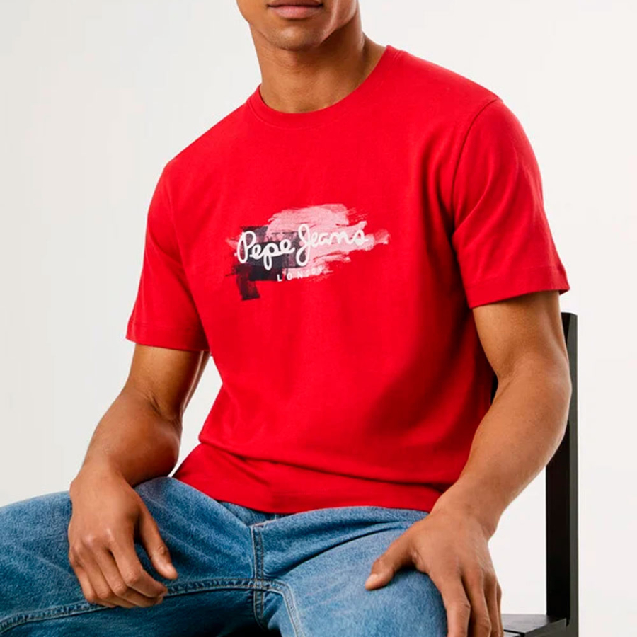 camiseta-estampada-com-logotipo-de-corte-regular