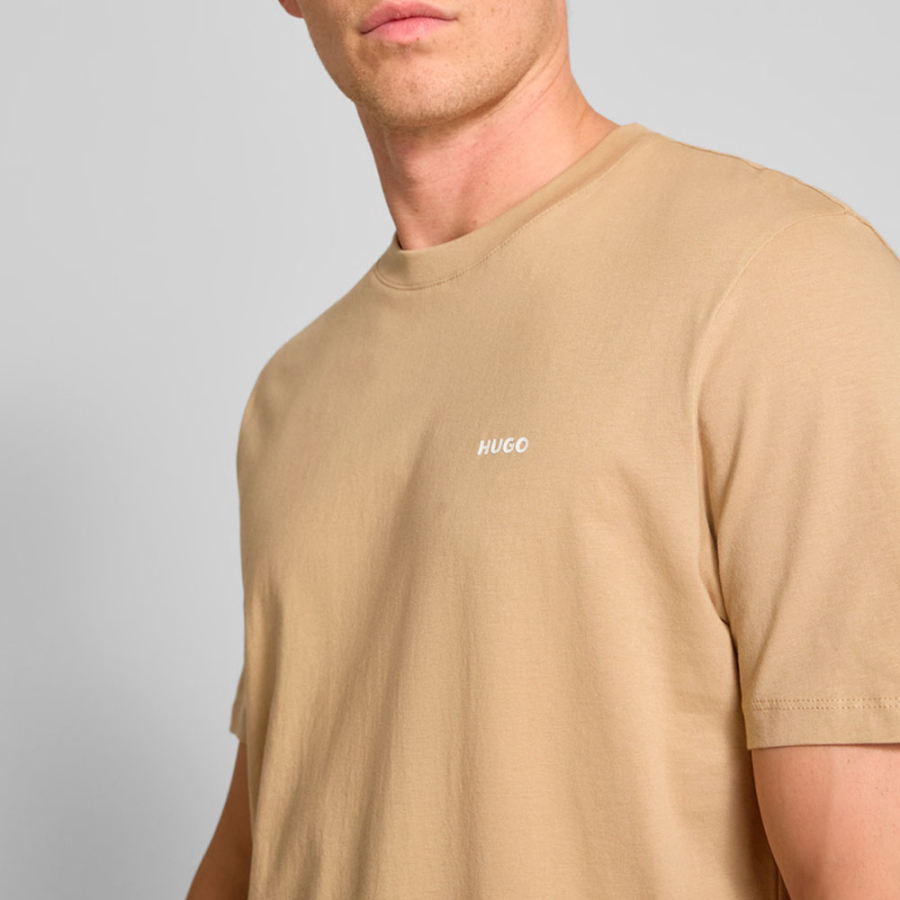 camiseta-de-malha-de-algodao-com-logotipo-estampado camiseta-de-malha-de-algodao-com-logotipo-estampado