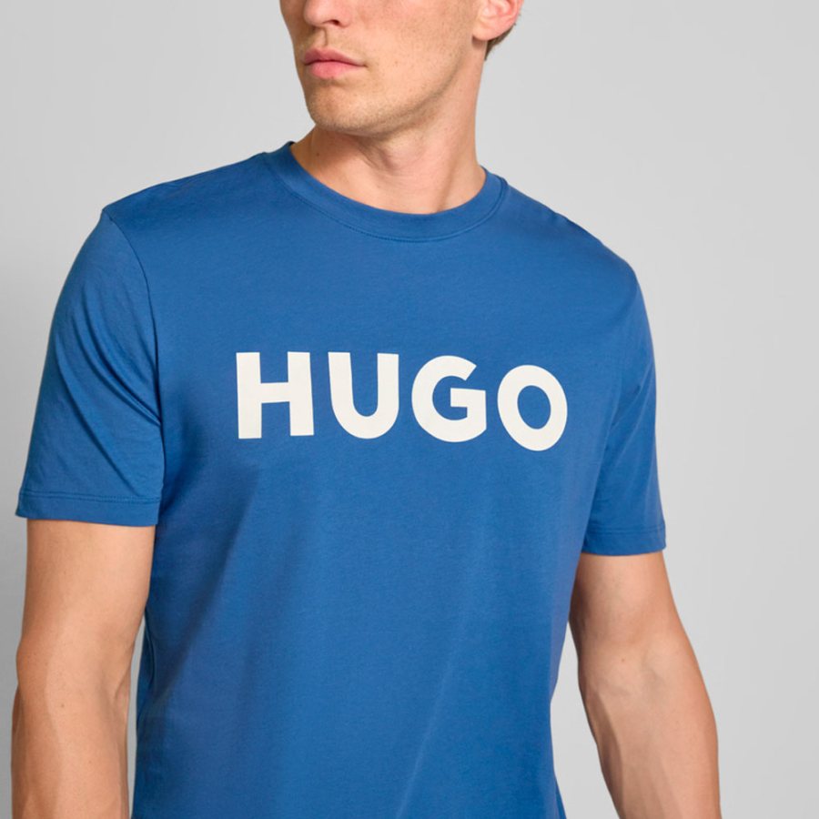 t-shirt-aus-baumwolljersey-mit-normaler-passform-und-aufgedrucktem-logo