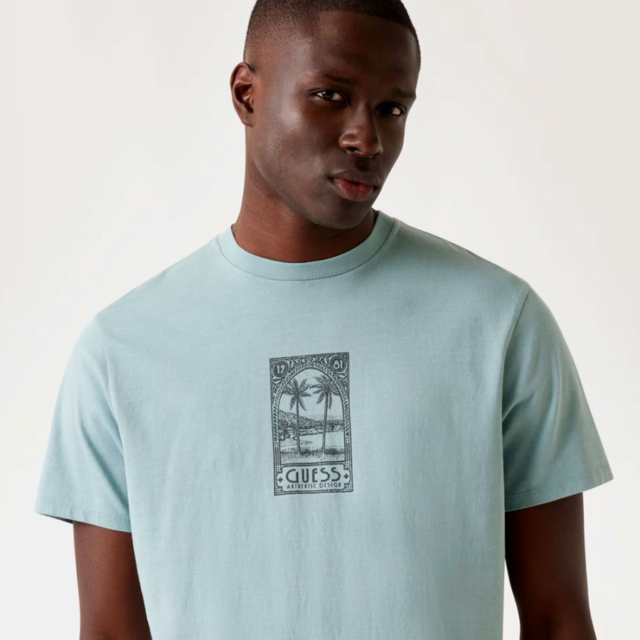 t-shirt-mit-grosser-applikation-auf-dem-rucken t-shirt-mit-grosser-applikation-auf-dem-rucken