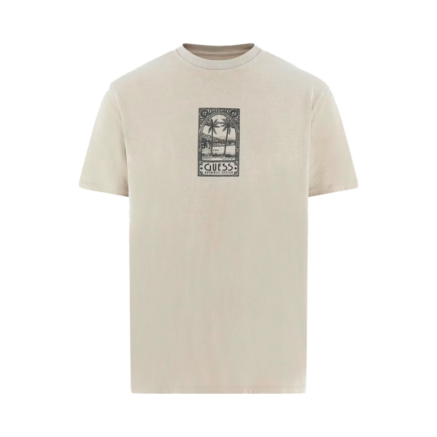 t-shirt-with-large-application-on-the-back