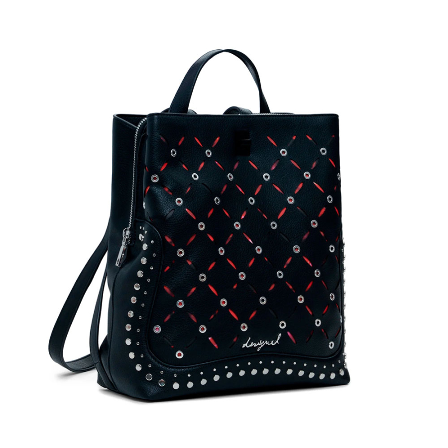 mochila-pequena-vazada-com-tachas mochila-pequena-vazada-com-tachas