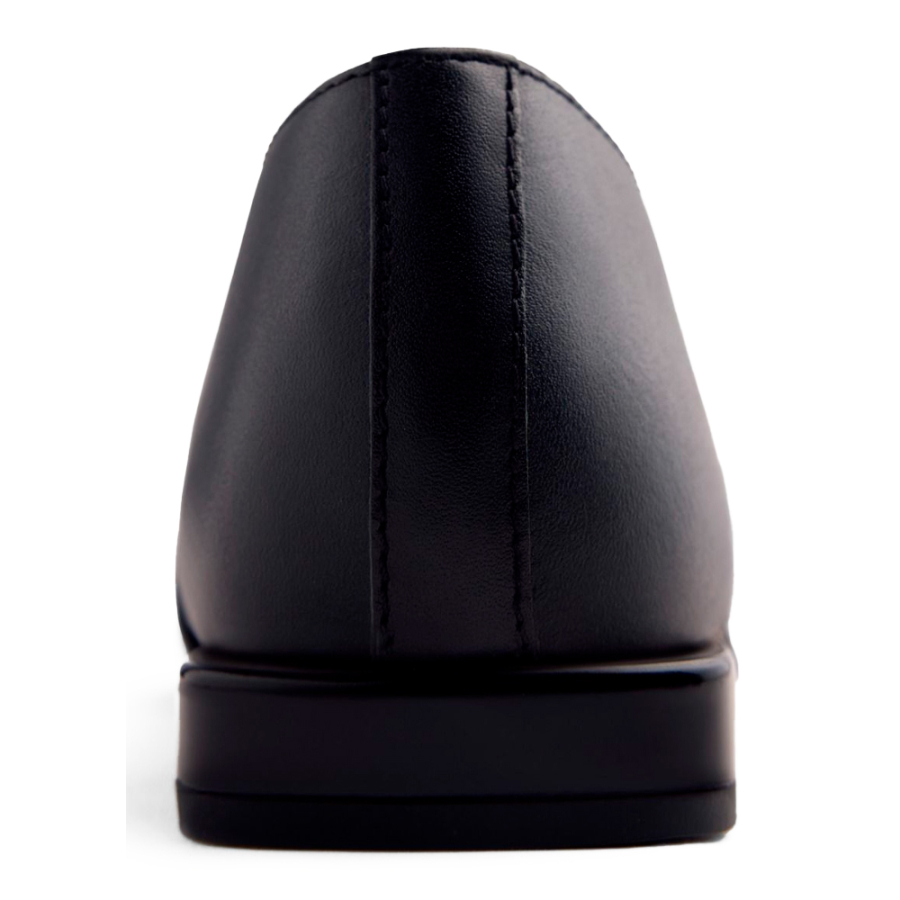 bailarinas-de-couro-com-tachas-nessen bailarinas-de-couro-com-tachas-nessen