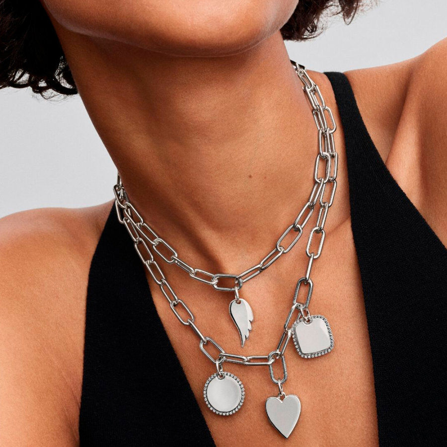 ciondolo-con-targhetta-quadrata-incisa-in-argento-sterling-lucido-394009c01 ciondolo-con-targhetta-quadrata-incisa-in-argento-sterling-lucido-394009c01