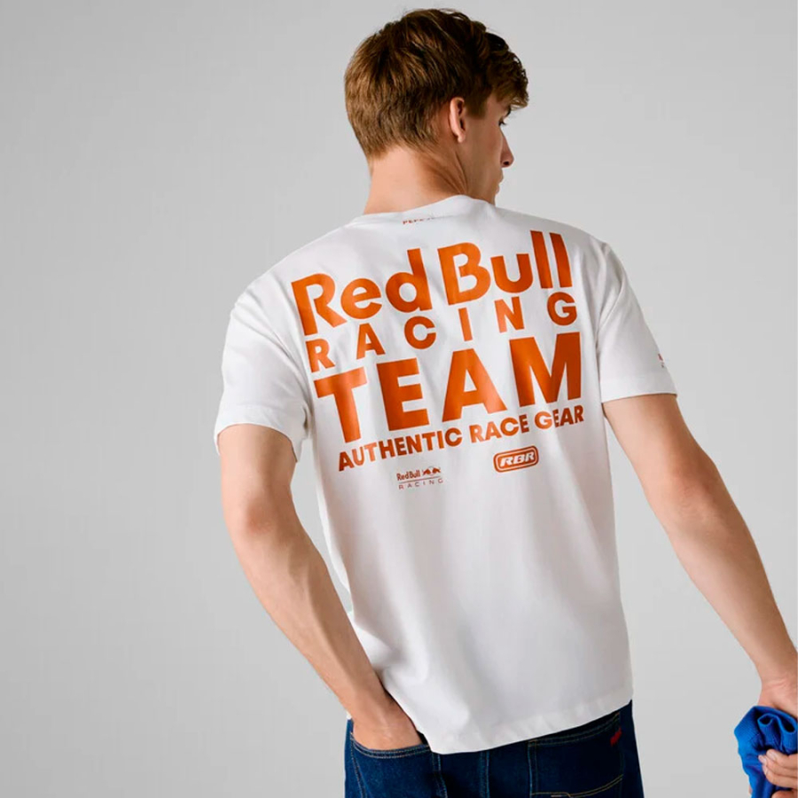 t-shirt-mit-bequemer-passform-und-bedruckter-ruckseite t-shirt-mit-bequemer-passform-und-bedruckter-ruckseite