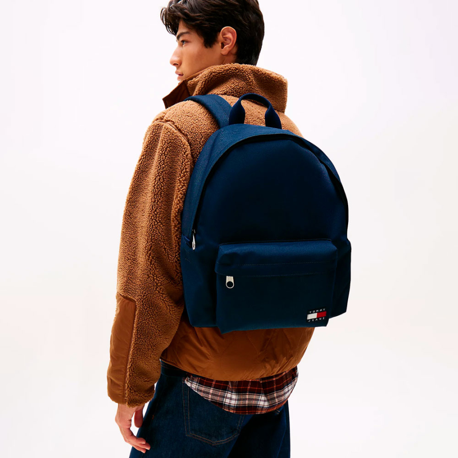 essential-logo-rucksack essential-logo-rucksack