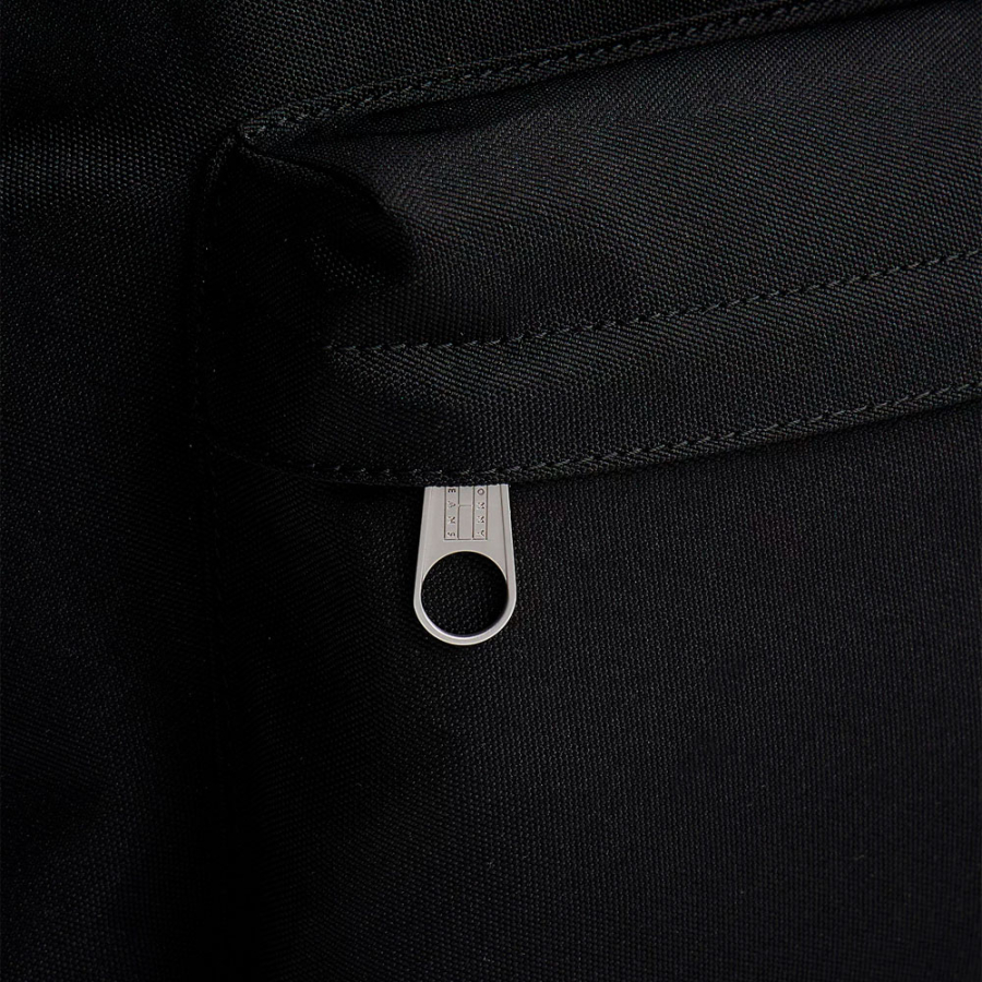 essential-logo-rucksack
