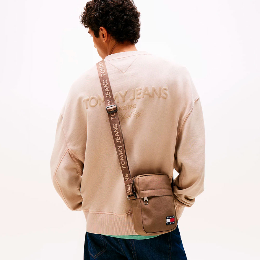 bolso-reporter-essential-con-inscripcion bolso-reporter-essential-con-inscripcion