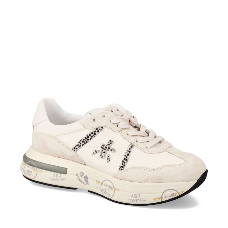cassie-sneakers cassie-sneakers