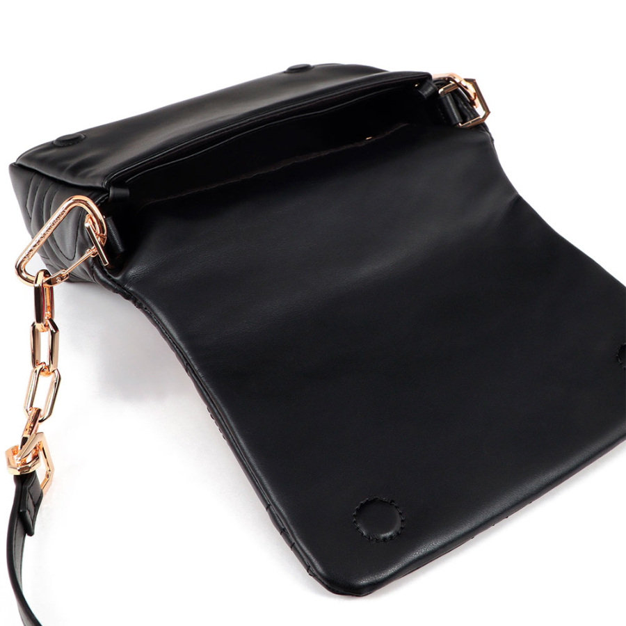 sac-a-bandouliere-rembourre-avec-logo sac-a-bandouliere-rembourre-avec-logo
