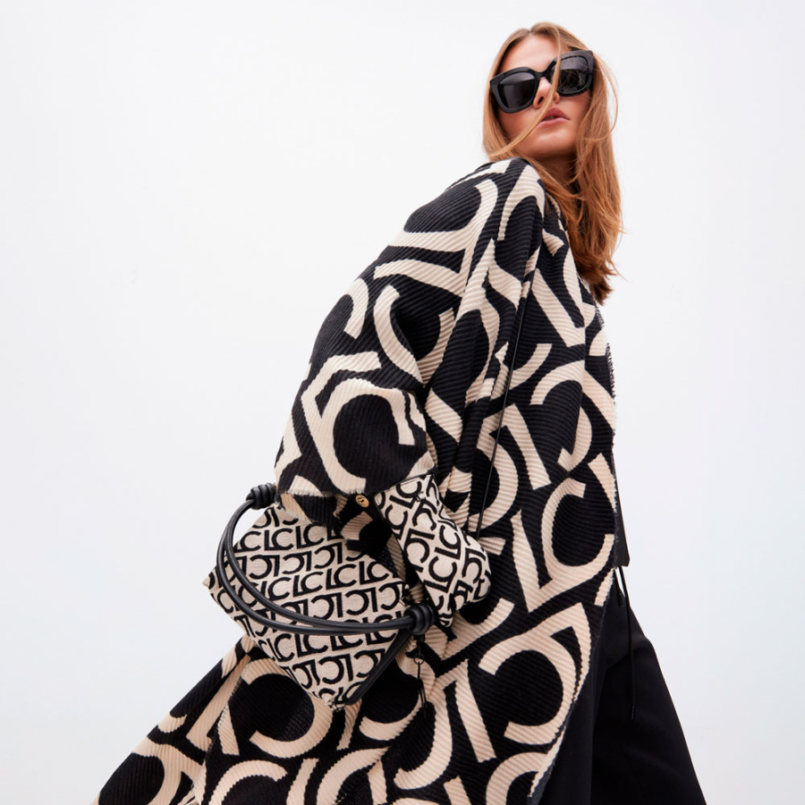 flocked-lc-jacquard-fabric-shoulder-bag