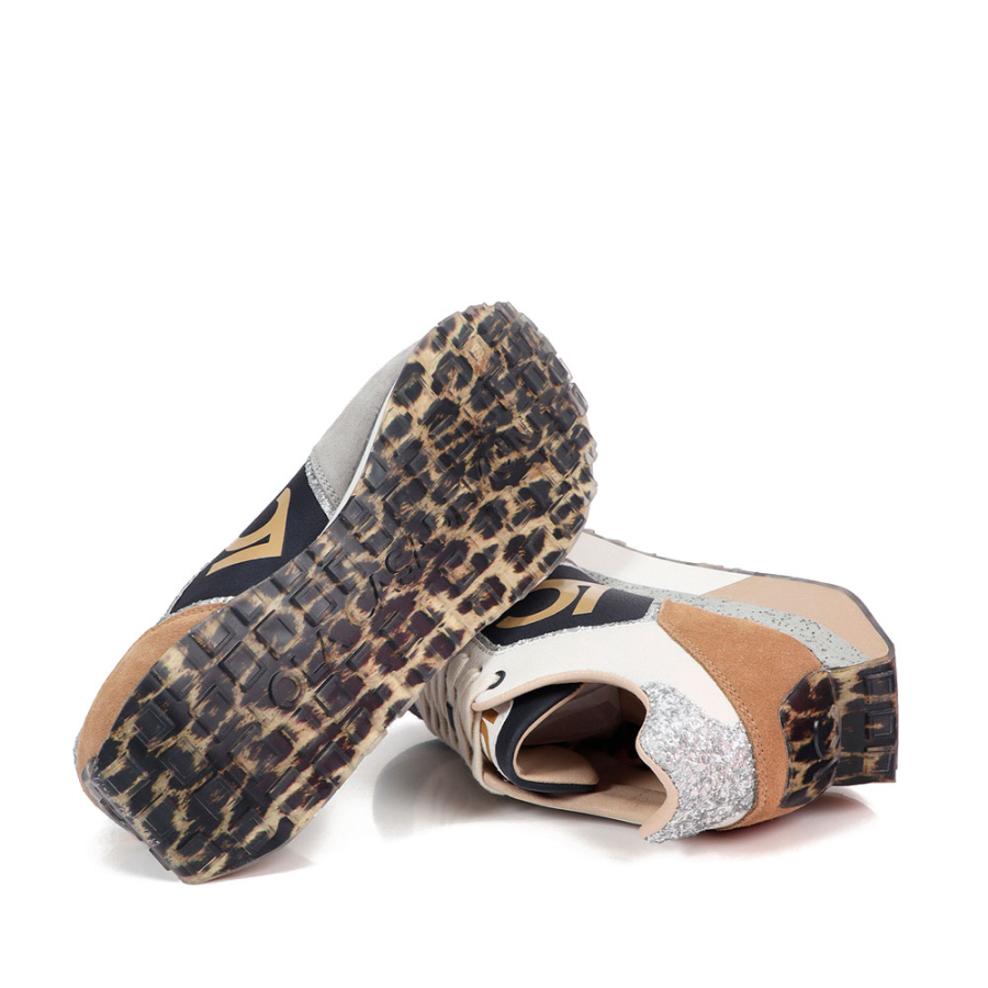 zapatillas-con-suela-personalizada-y-estampado-animal