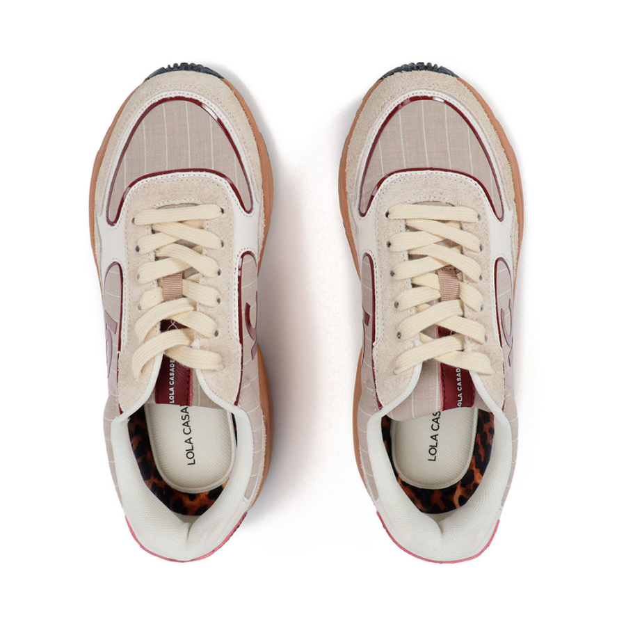 running-shoes-with-soles