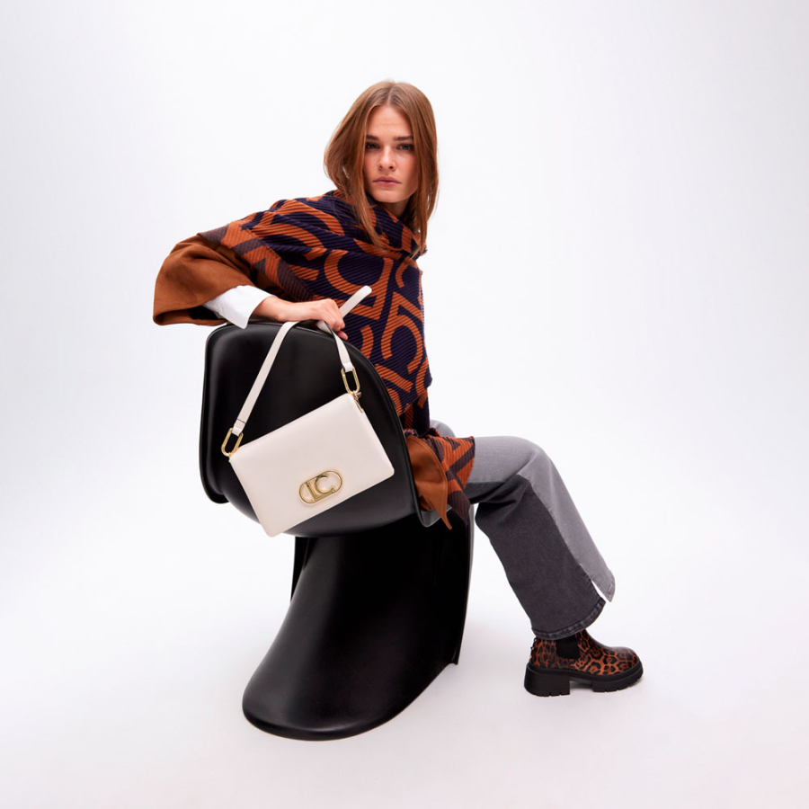 borsa-a-tracolla-a-tre-scomparti-con-patta borsa-a-tracolla-a-tre-scomparti-con-patta
