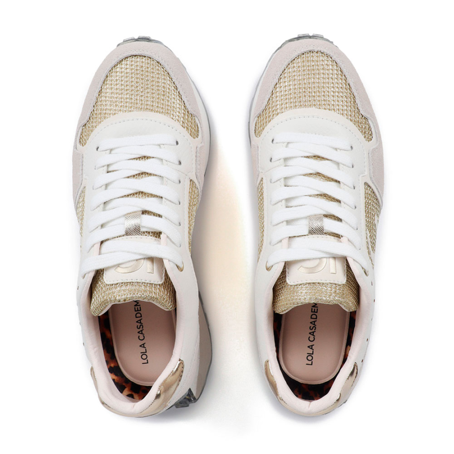 sneakers-con-suola-personalizzata-e-dettagli-dorati sneakers-con-suola-personalizzata-e-dettagli-dorati