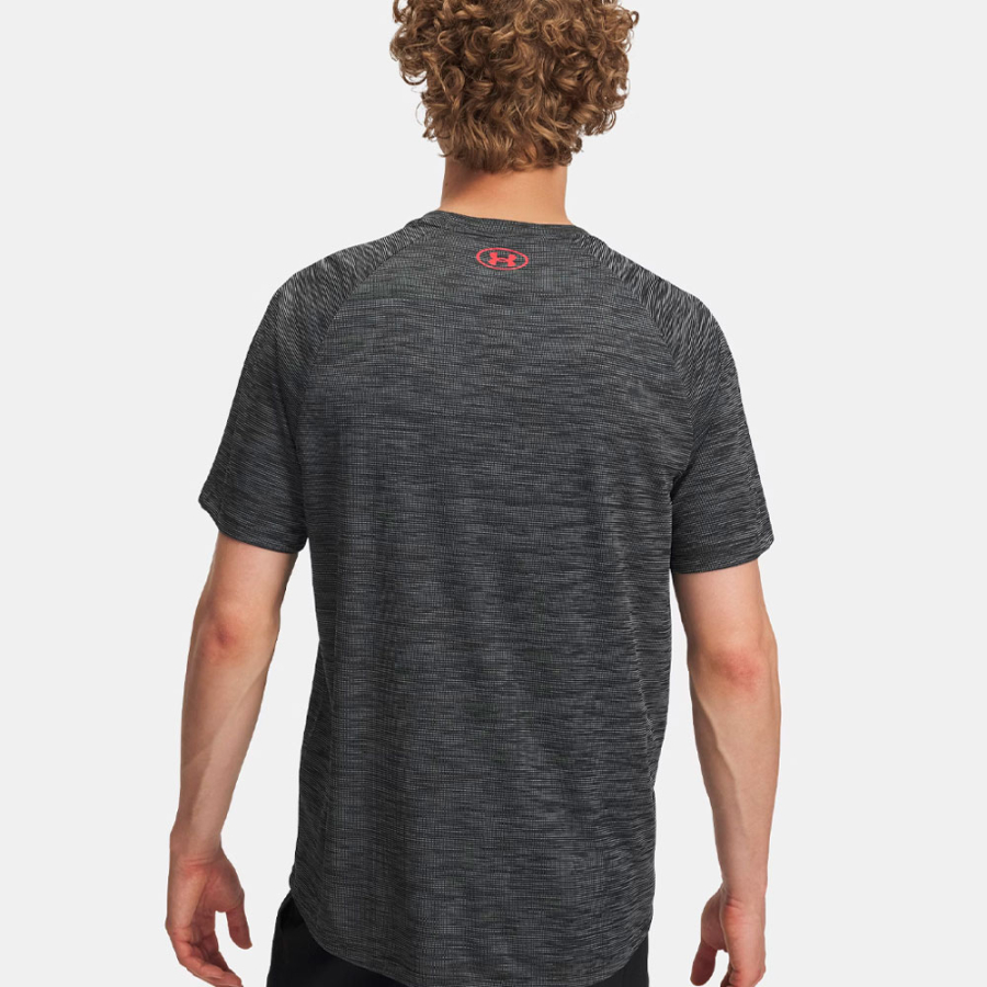 ua-tech-strukturiertes-kurzarm-t-shirt ua-tech-strukturiertes-kurzarm-t-shirt