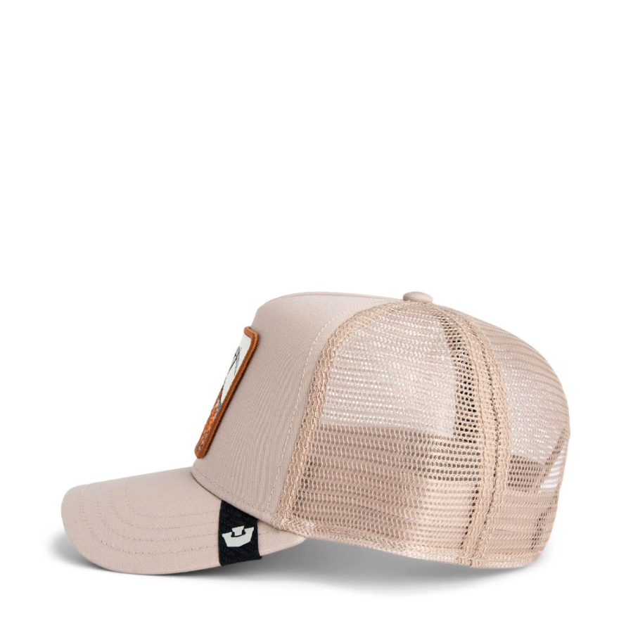 cappellino-da-camionista-con-capra