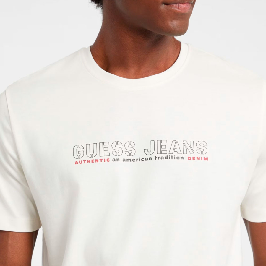 camiseta-com-estampa-frontal-de-logo camiseta-com-estampa-frontal-de-logo