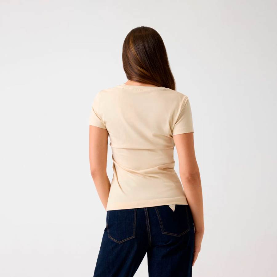 t-shirt-slim-fit-con-logo-triangolare