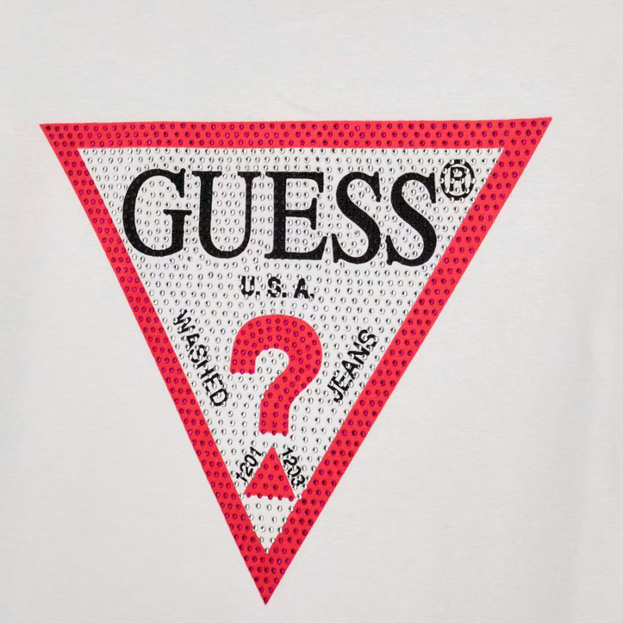 camiseta-infantil-com-logo-triangular camiseta-infantil-com-logo-triangular