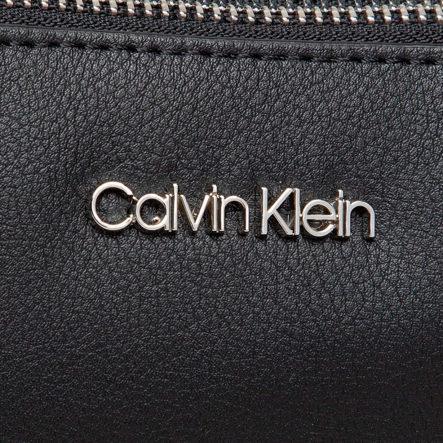 bax-must-umhangetasche