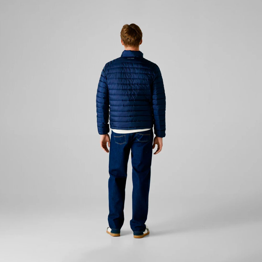 daunenjacke-mit-aufgedrucktem-logo daunenjacke-mit-aufgedrucktem-logo