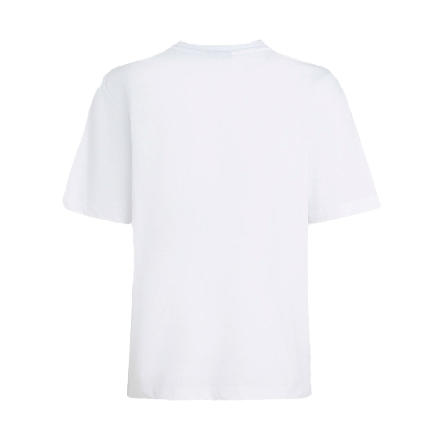 camiseta-com-silhueta-de-logotipo camiseta-com-silhueta-de-logotipo
