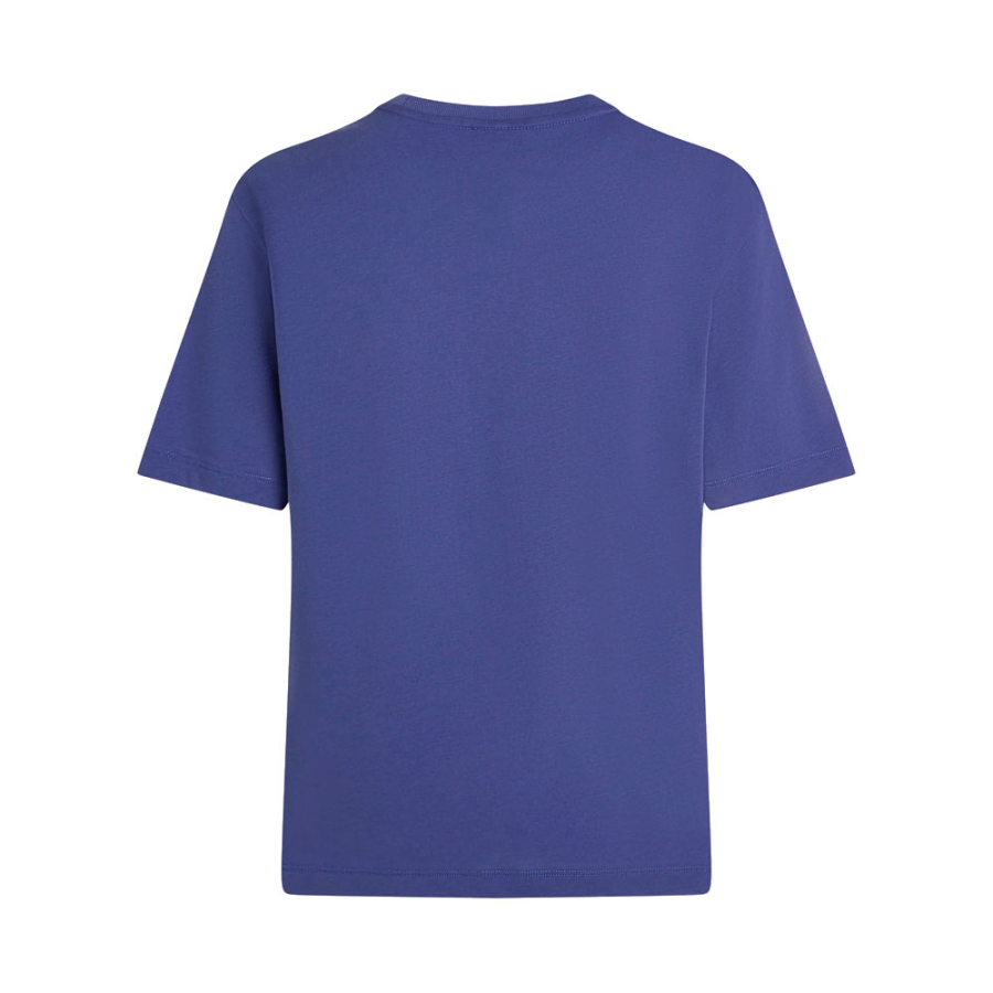 camiseta-com-silhueta-de-logotipo
