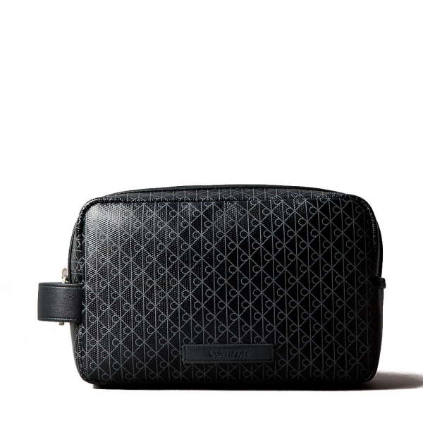 Calvin Klein Trousse de toilette de voyage zippe avec logo monogramme sur toute la surface - U Noir- Ref 63 €