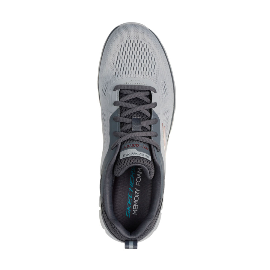 chaussures-de-piste-plus-larges chaussures-de-piste-plus-larges