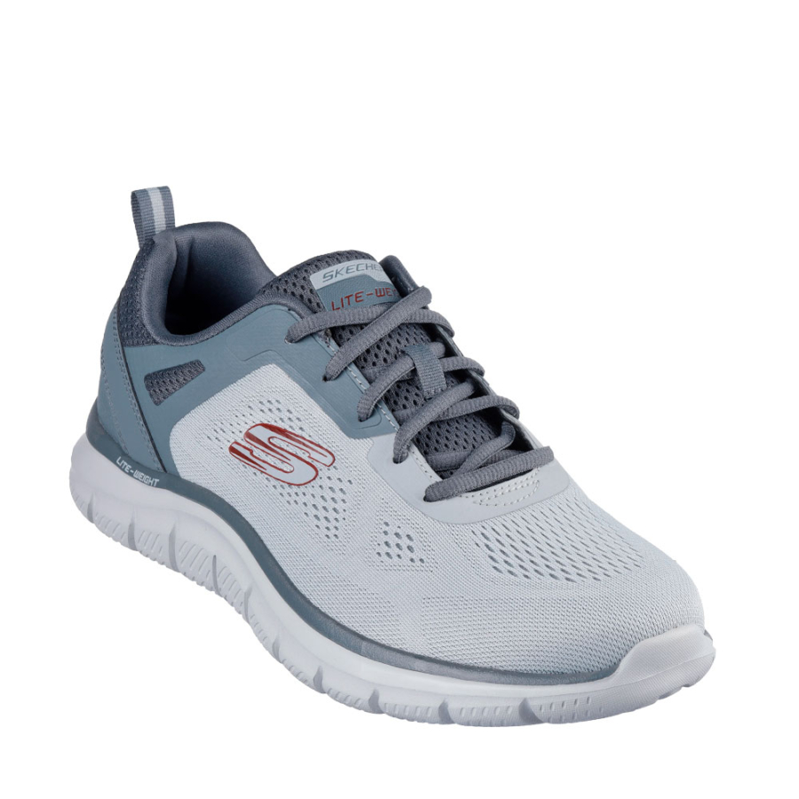 chaussures-de-piste-plus-larges chaussures-de-piste-plus-larges