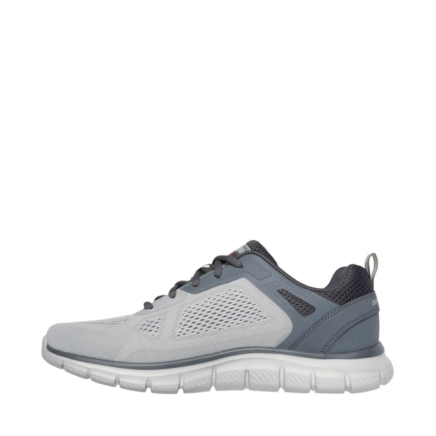 chaussures-de-piste-plus-larges chaussures-de-piste-plus-larges