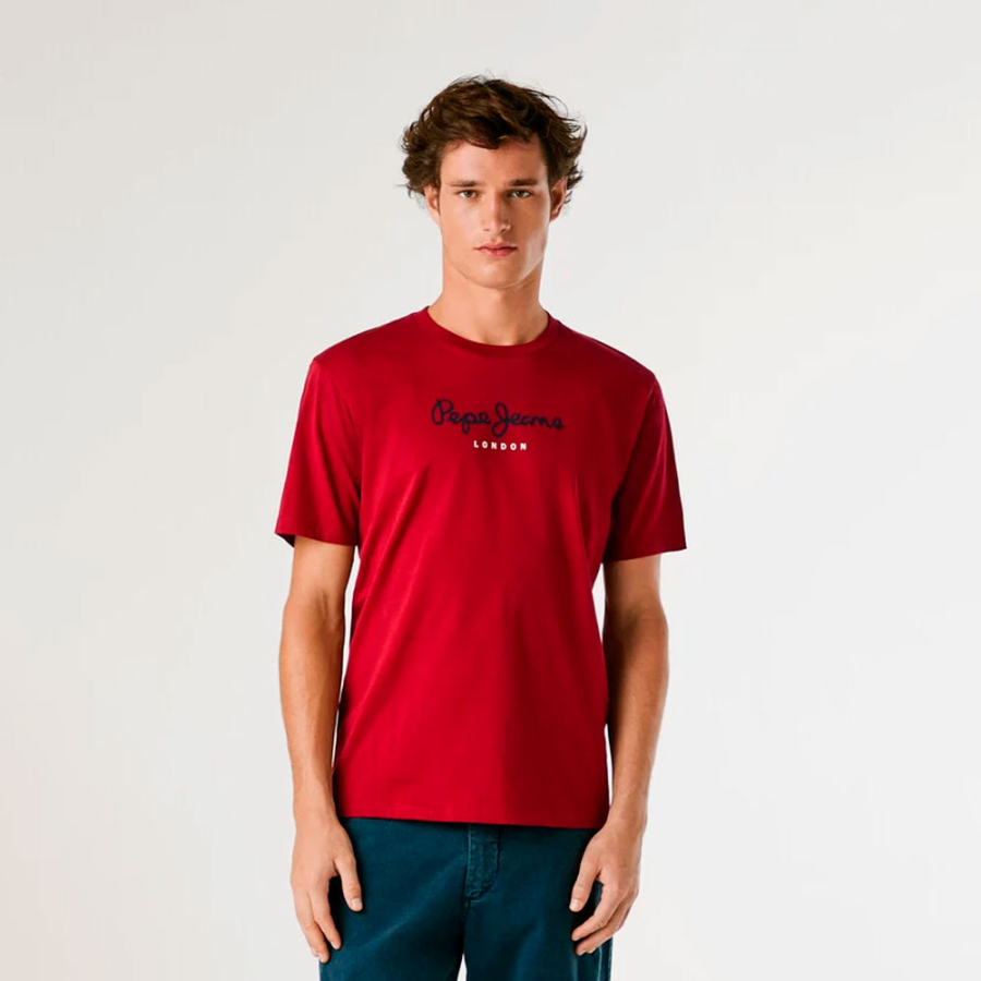 camiseta-com-estampa-de-logotipo-de-corte-regular camiseta-com-estampa-de-logotipo-de-corte-regular
