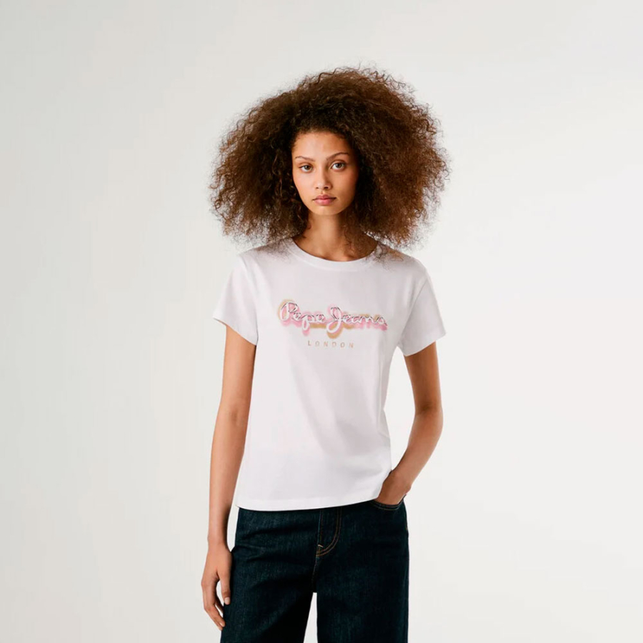 camiseta-com-estampa-de-logotipo camiseta-com-estampa-de-logotipo