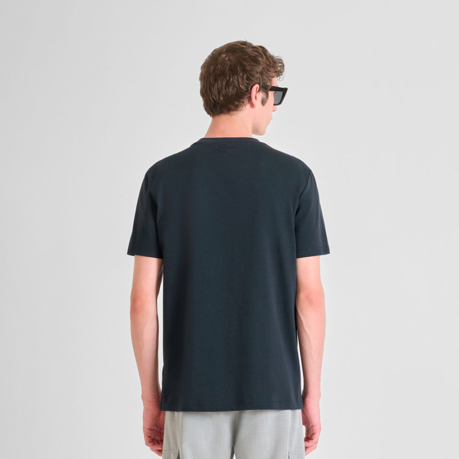 maglietta-con-stampa-tigre-gommata