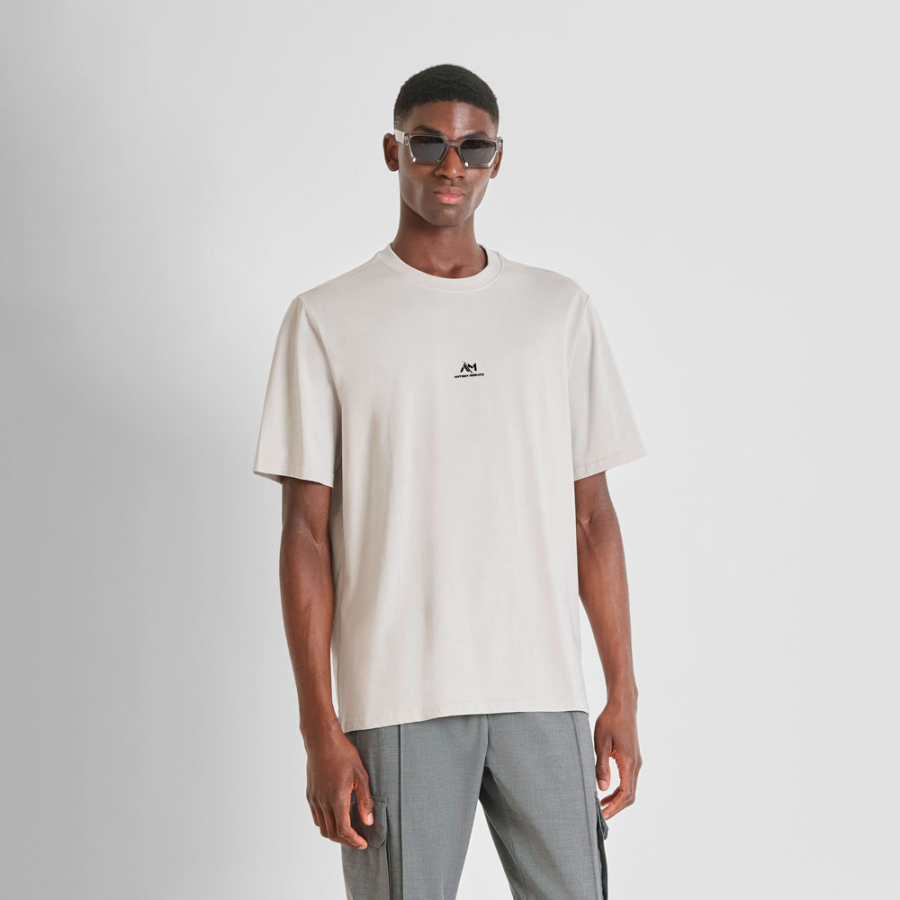 camiseta-com-logotipo