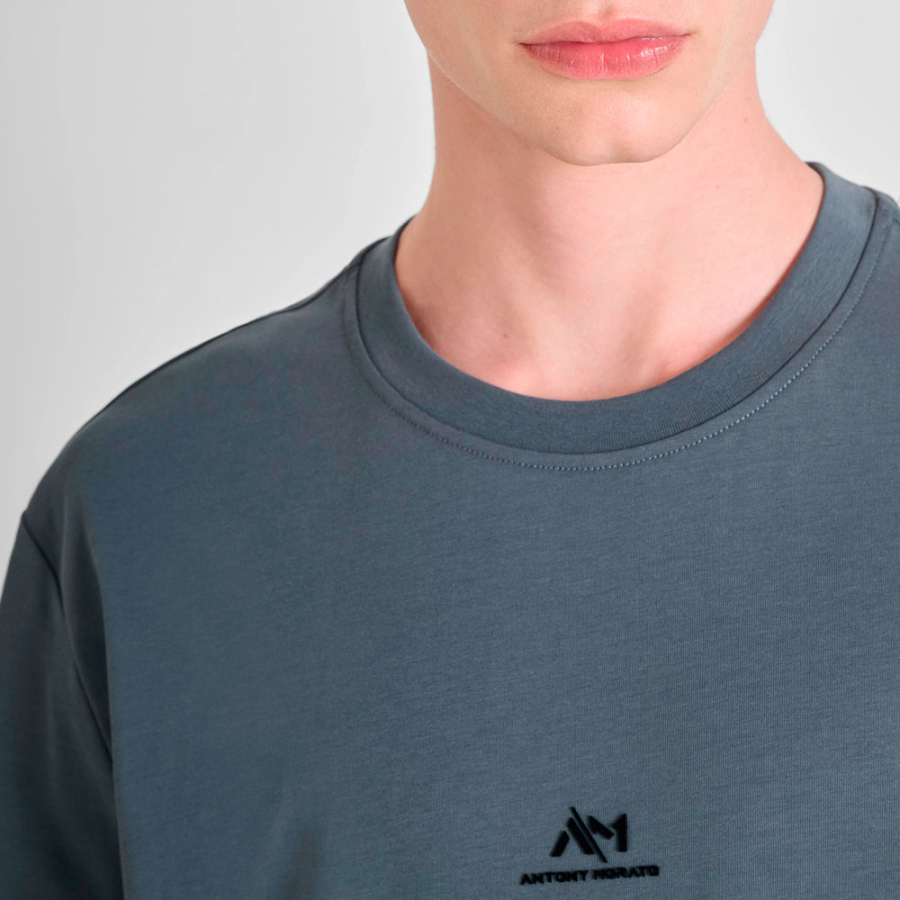 camiseta-com-logotipo