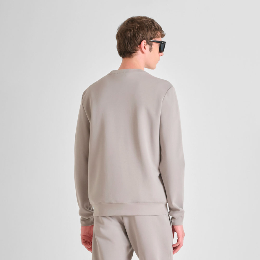 crew-neck-sweatshirt-with-logo