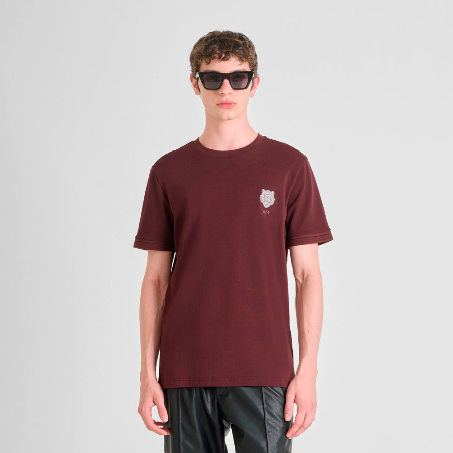 t-shirt-with-small-tiger-logo t-shirt-with-small-tiger-logo