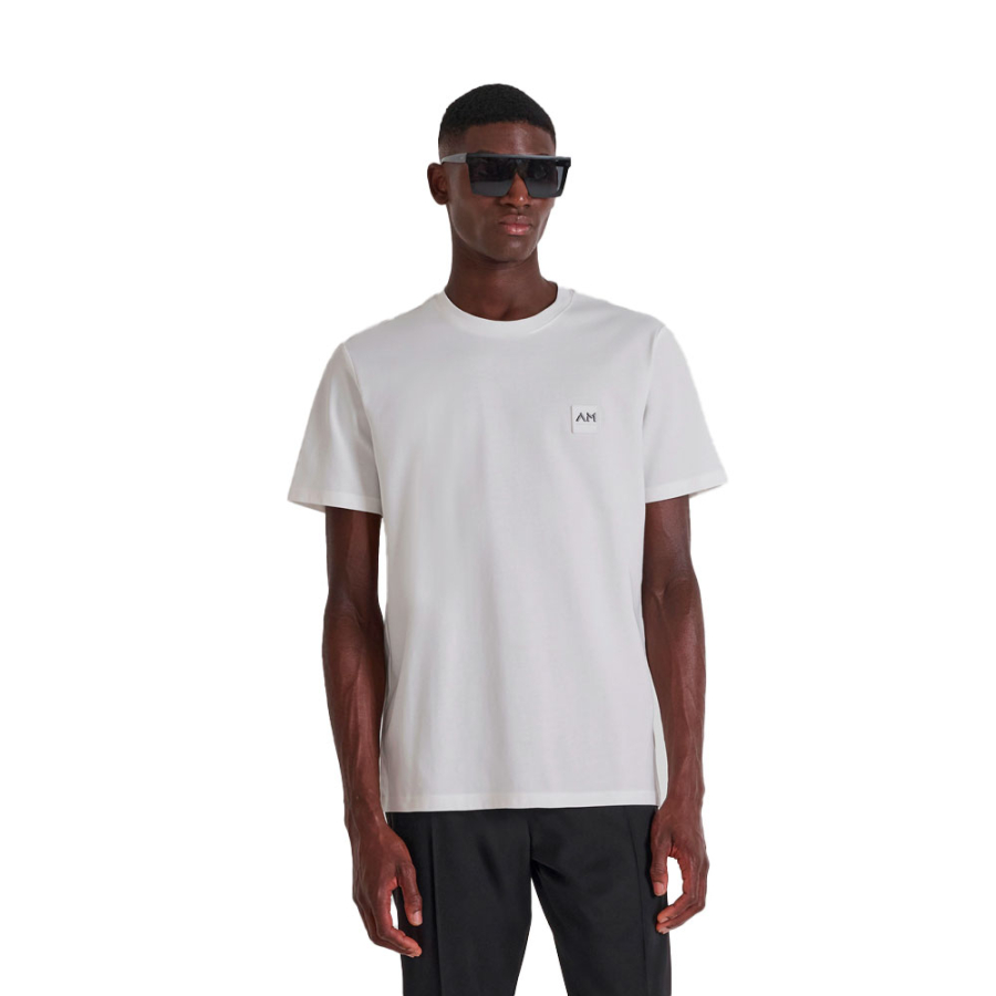 t-shirt-mit-kleinem-logo-aufdruck t-shirt-mit-kleinem-logo-aufdruck