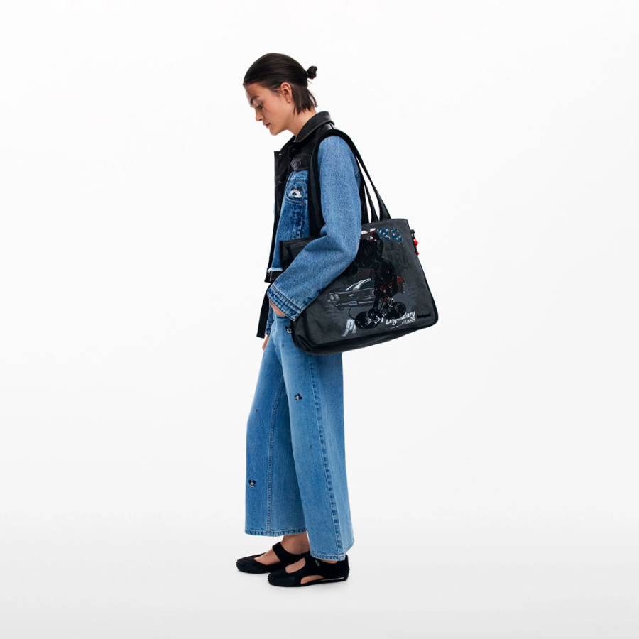 sac-shopping-en-jean-mickey-de-taille-moyenne sac-shopping-en-jean-mickey-de-taille-moyenne