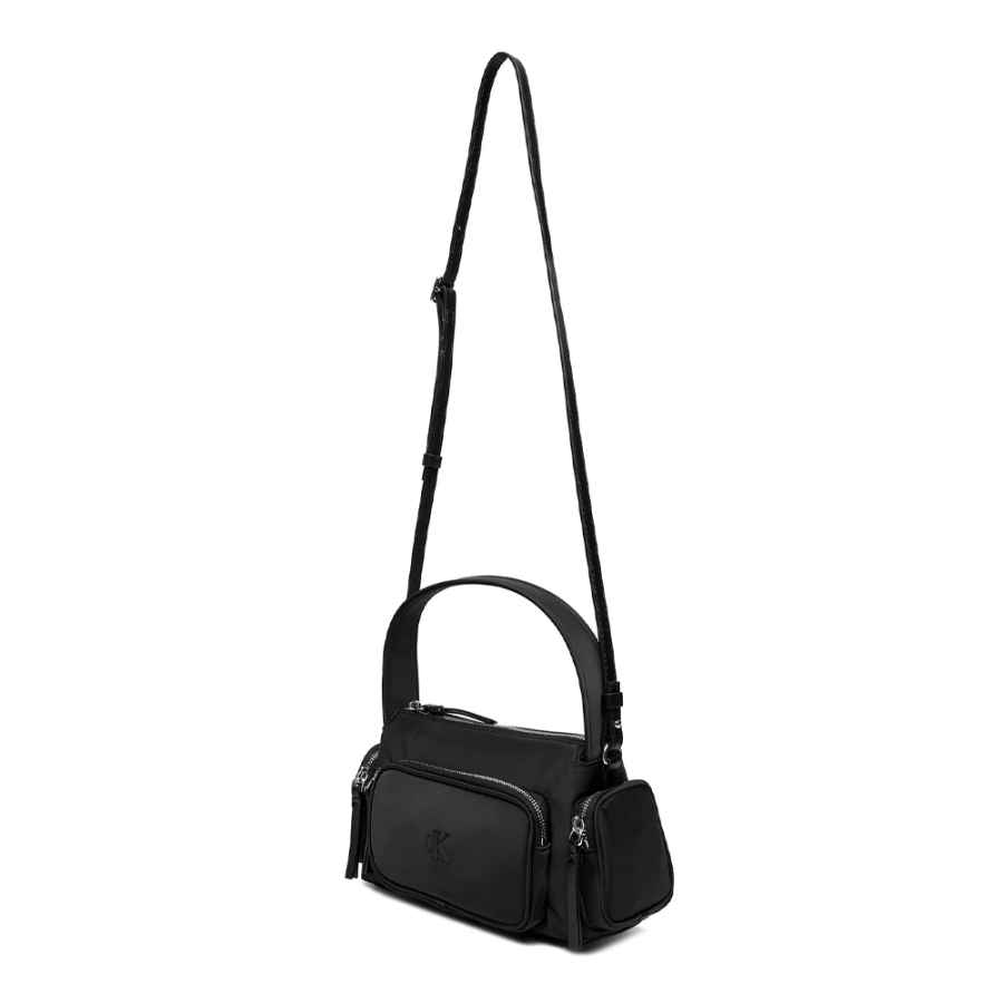 sac-a-bandouliere-en-nylon-souple-et-satin sac-a-bandouliere-en-nylon-souple-et-satin