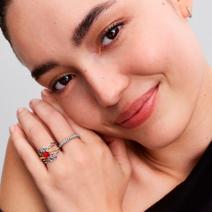 charm-colgante-rosa-encantada-de-la-bella-y-la-bestia-de-disney-764018c01 charm-colgante-rosa-encantada-de-la-bella-y-la-bestia-de-disney-764018c01