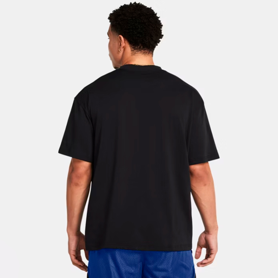 heavyweight-branded-t-shirt heavyweight-branded-t-shirt